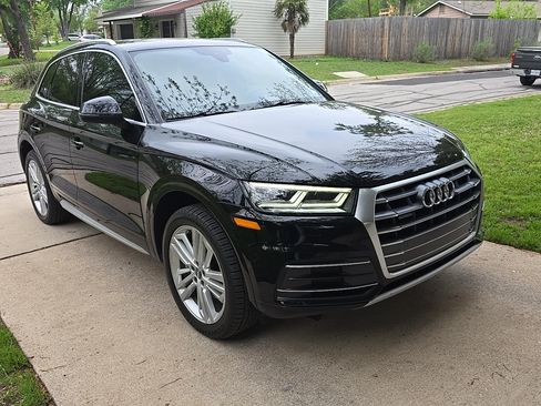 Used 2018 Audi Q5 2.0T Premium Plus w/ Premium Plus Package image 4