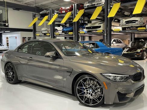 Used 2018 BMW M4 Convertible image 11