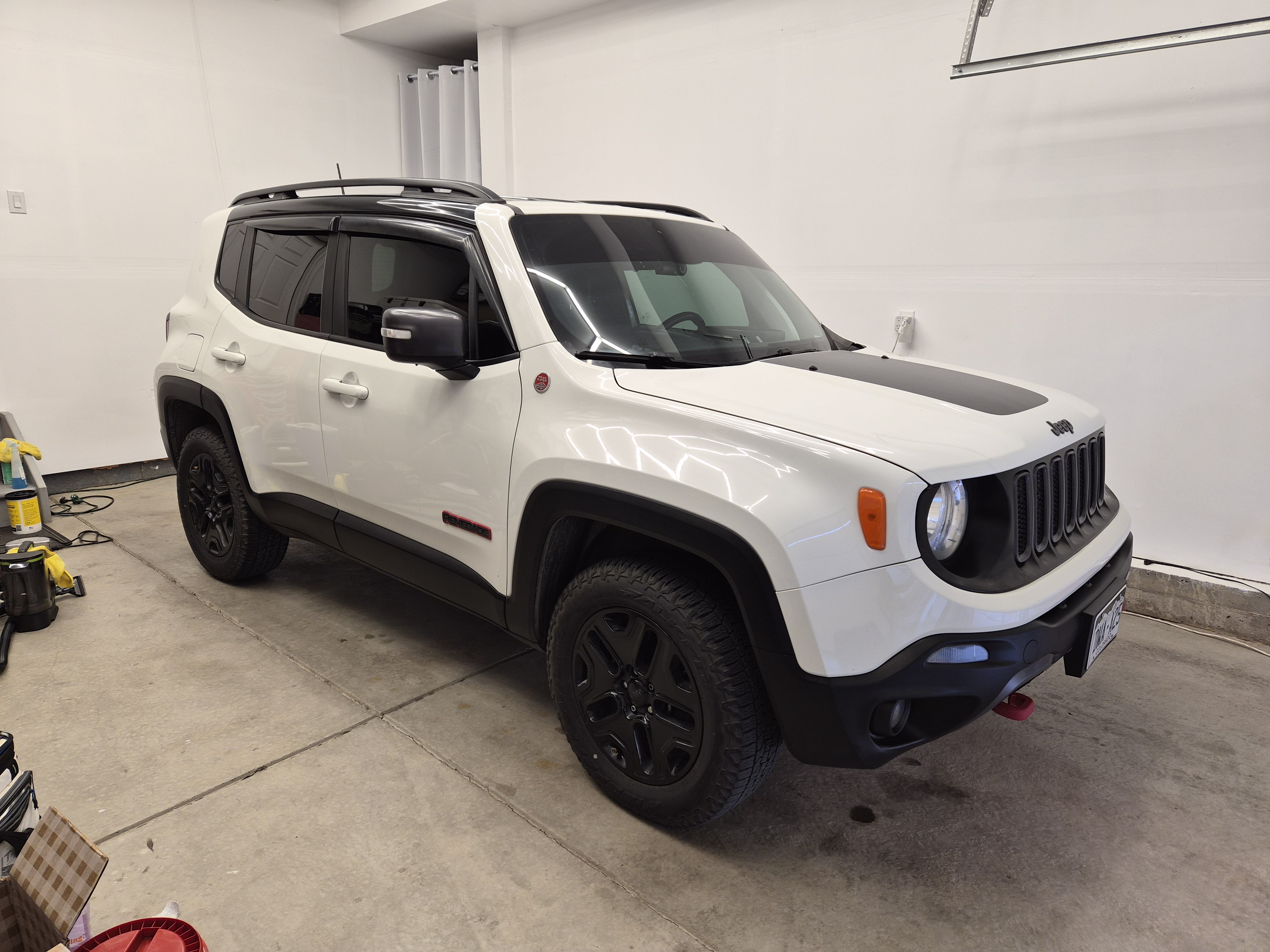 Used 2018 Jeep Renegade Trailhawk w/ UConnect 8.4 Nav Group AWD/4WD image 8