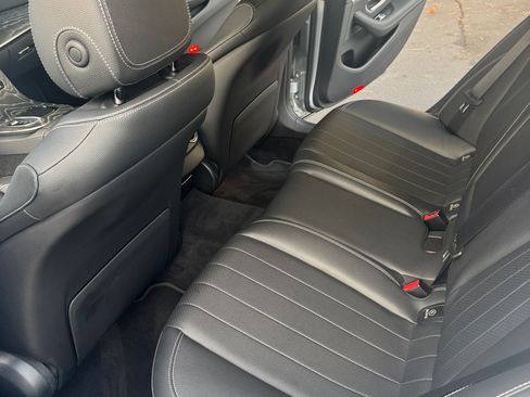 Used 2021 Mercedes-Benz E 350 Sedan image 12