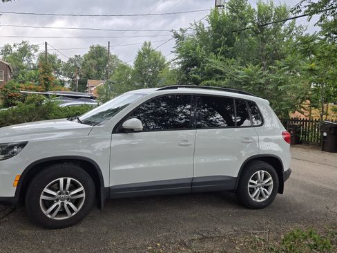 Used 2015 Volkswagen Tiguan S AWD/4WD image 1