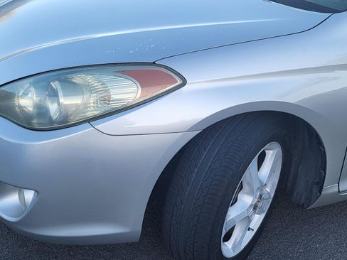 Used 2004 Toyota Solara SLE image 2