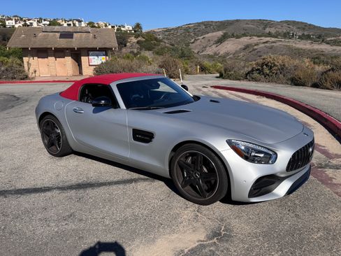Used 2018 Mercedes-Benz AMG GT Roadster image 14