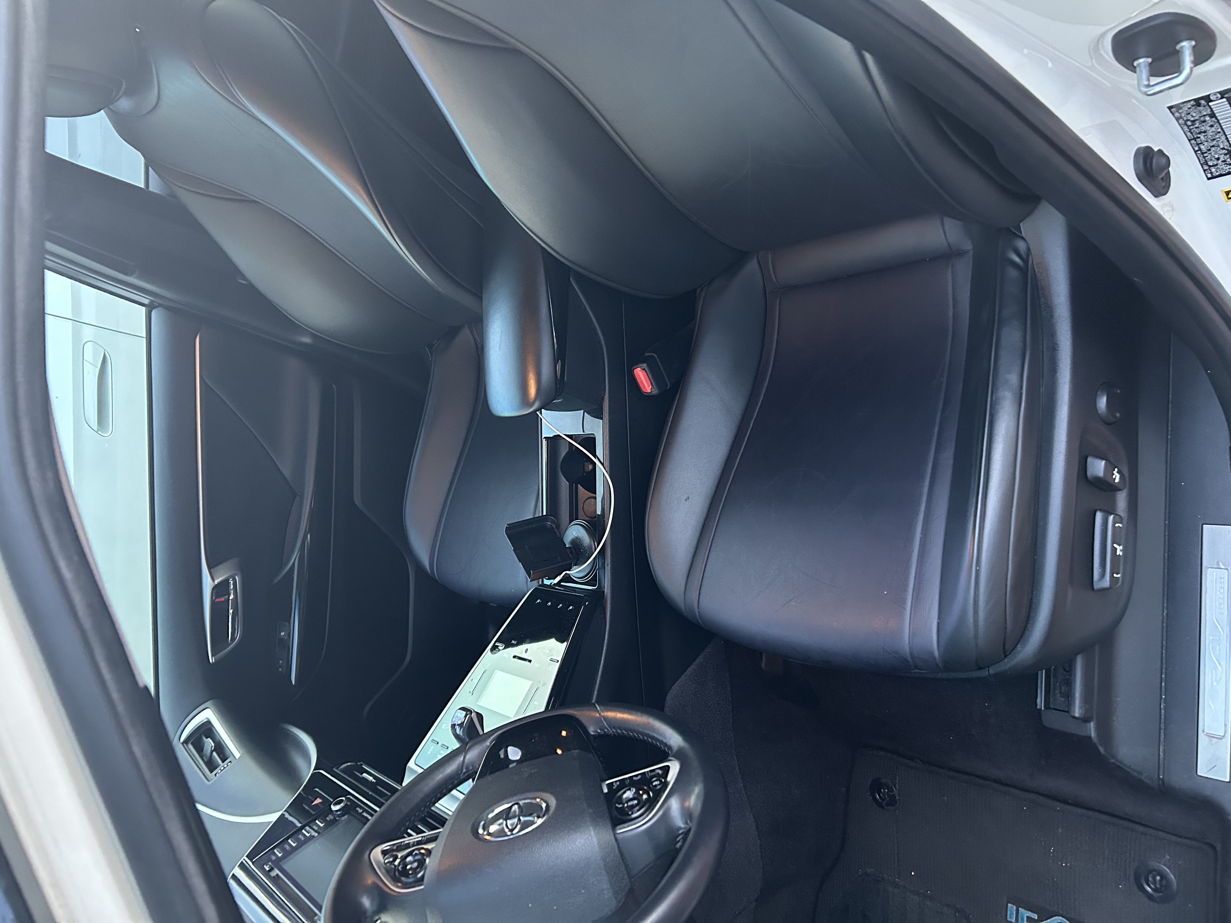 Used 2018 Toyota Mirai FWD image 11