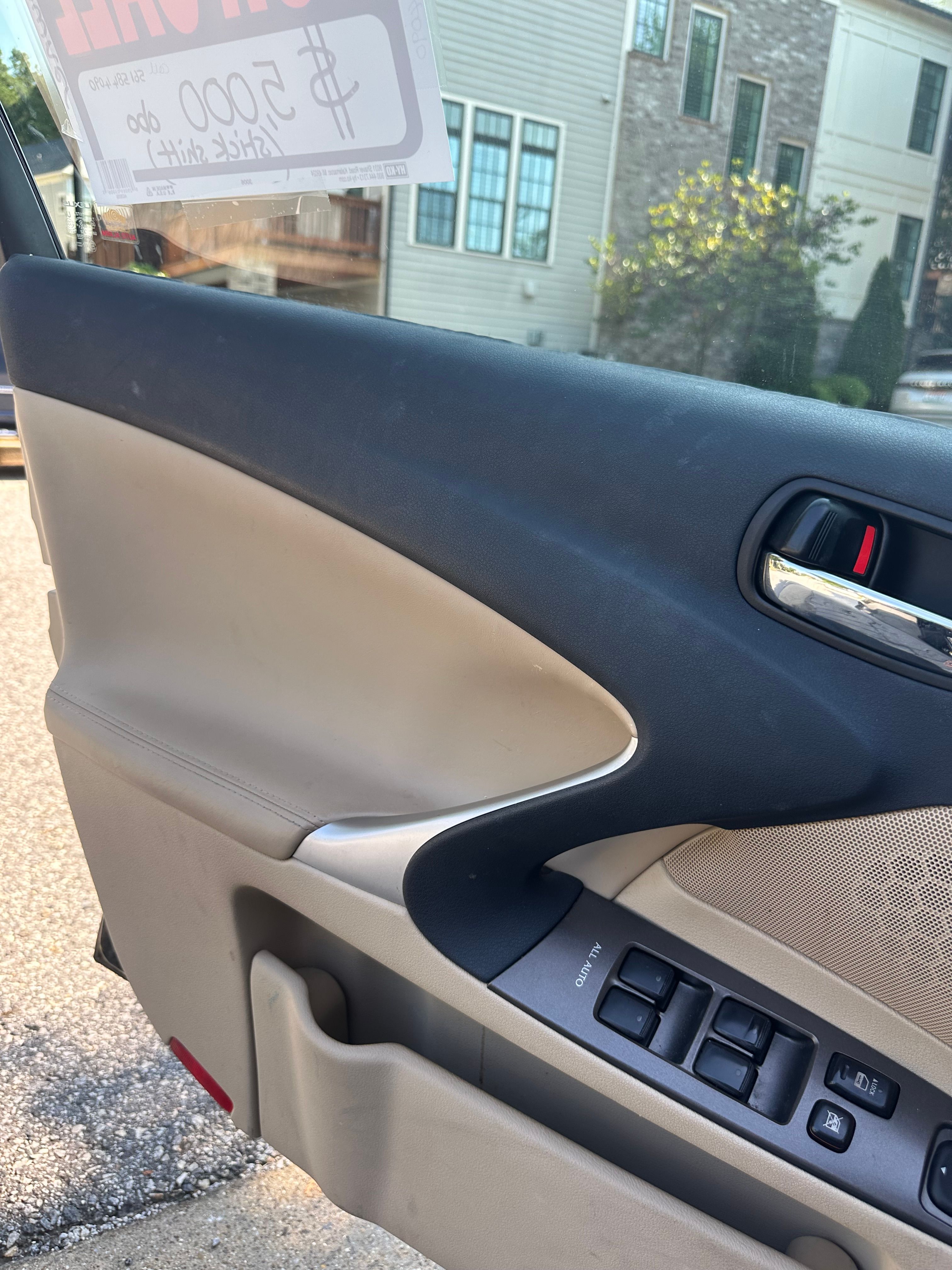 Used 2008 Lexus IS 250 w/ Preferred Accessory Pkg RWD image 25