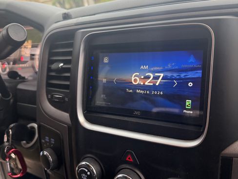 Used 2014 RAM 2500 Tradesman w/ Chrome Appearance Group AWD/4WD image 9