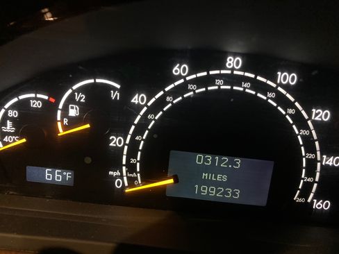 Used 2001 Mercedes-Benz S 500 image 4