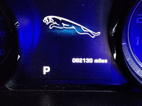 Used 2014 Jaguar F-TYPE S image 26