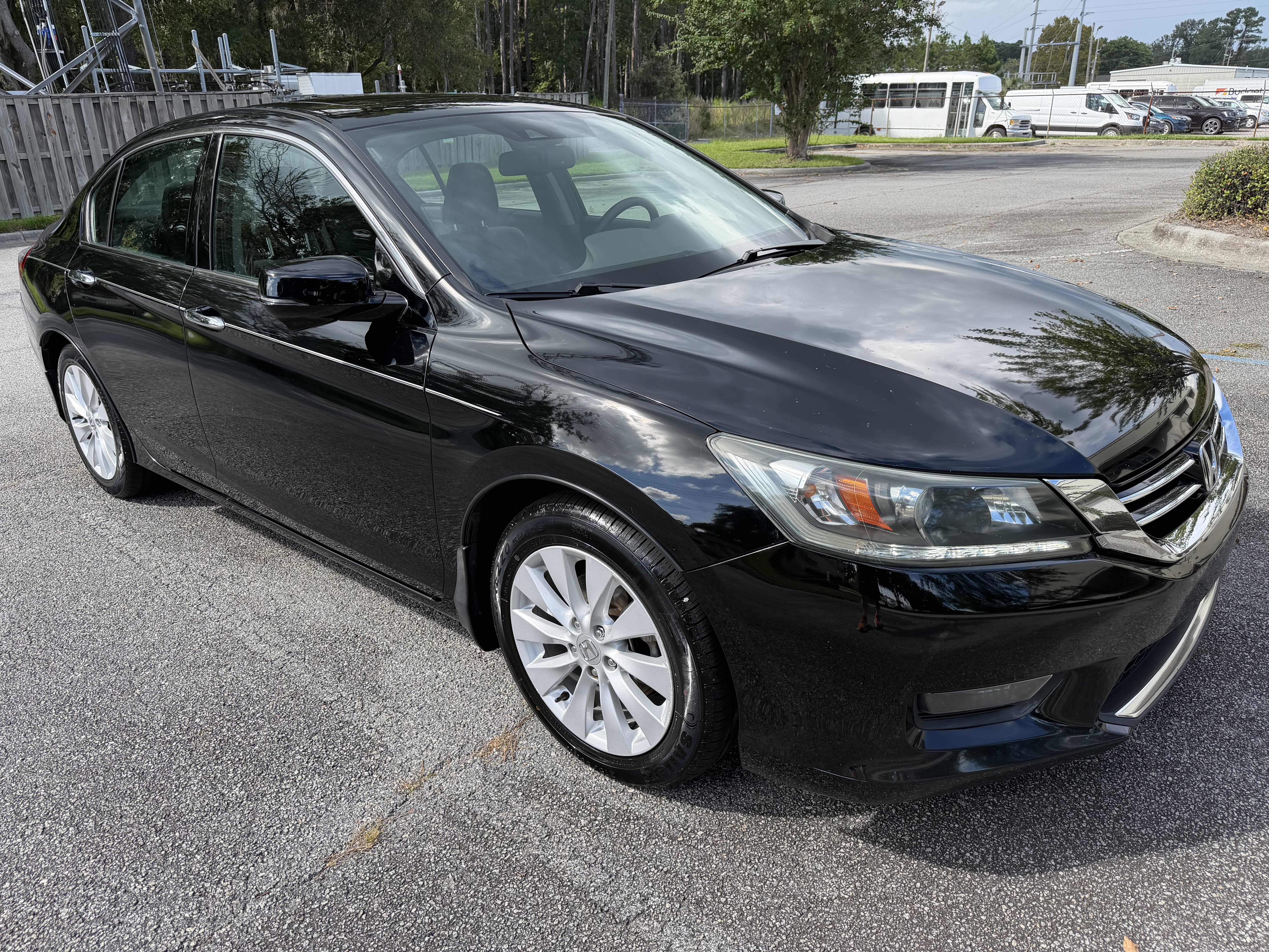 Used 2015 Honda Accord EX-L image 6