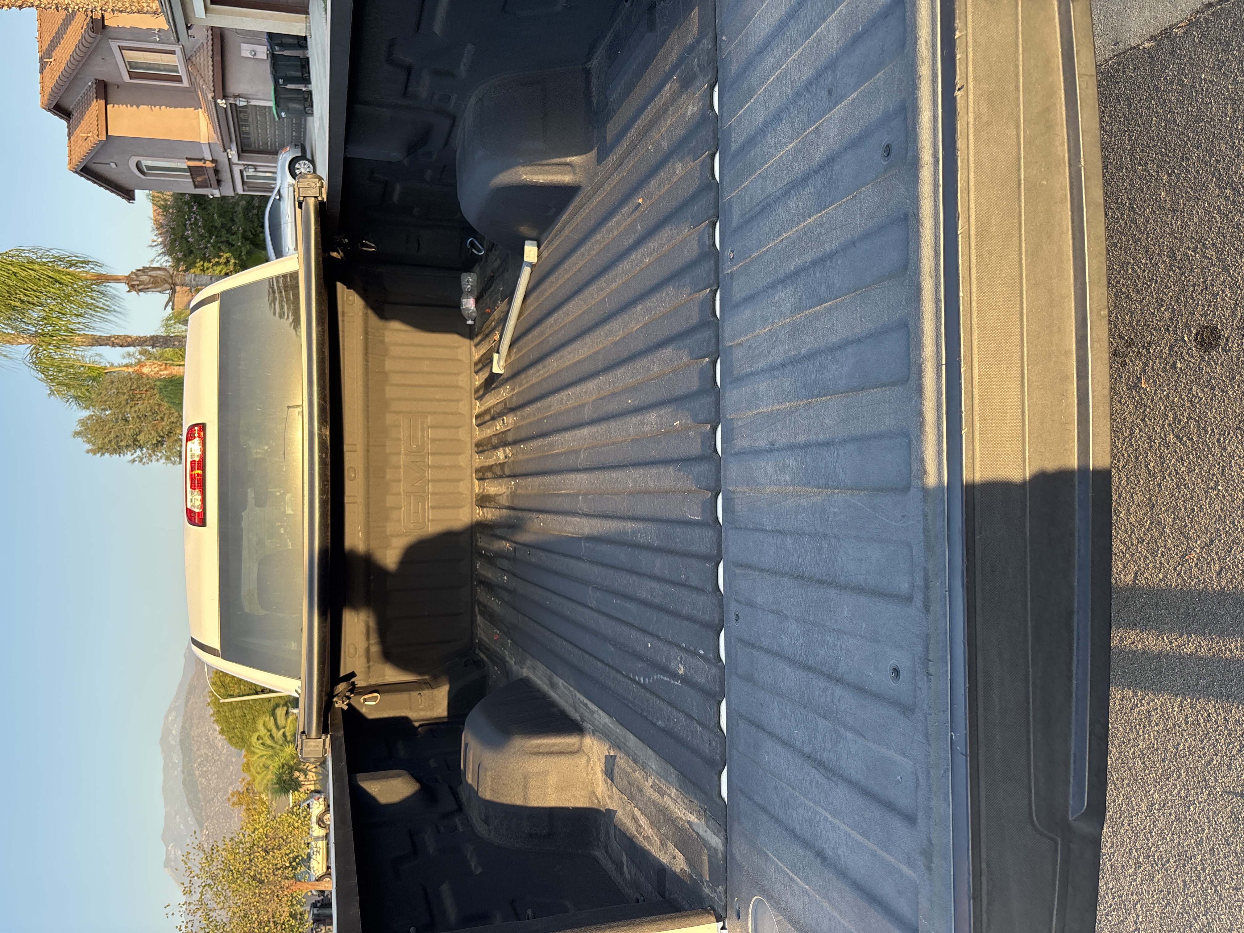 Used 2019 GMC Sierra 1500 2WD Regular Cab w/ Convenience Package image 9