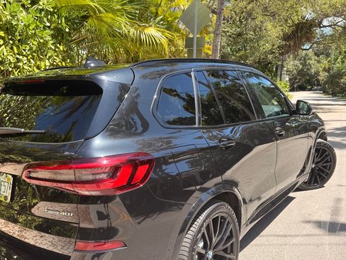 Used 2021 BMW X5 sDrive40i w/ M Sport Package image 32