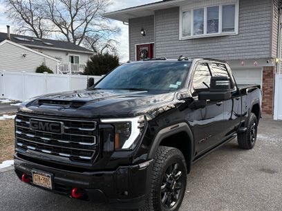 Used 2025 GMC Sierra 2500 AT4 w/ AT4 Premium Plus Package