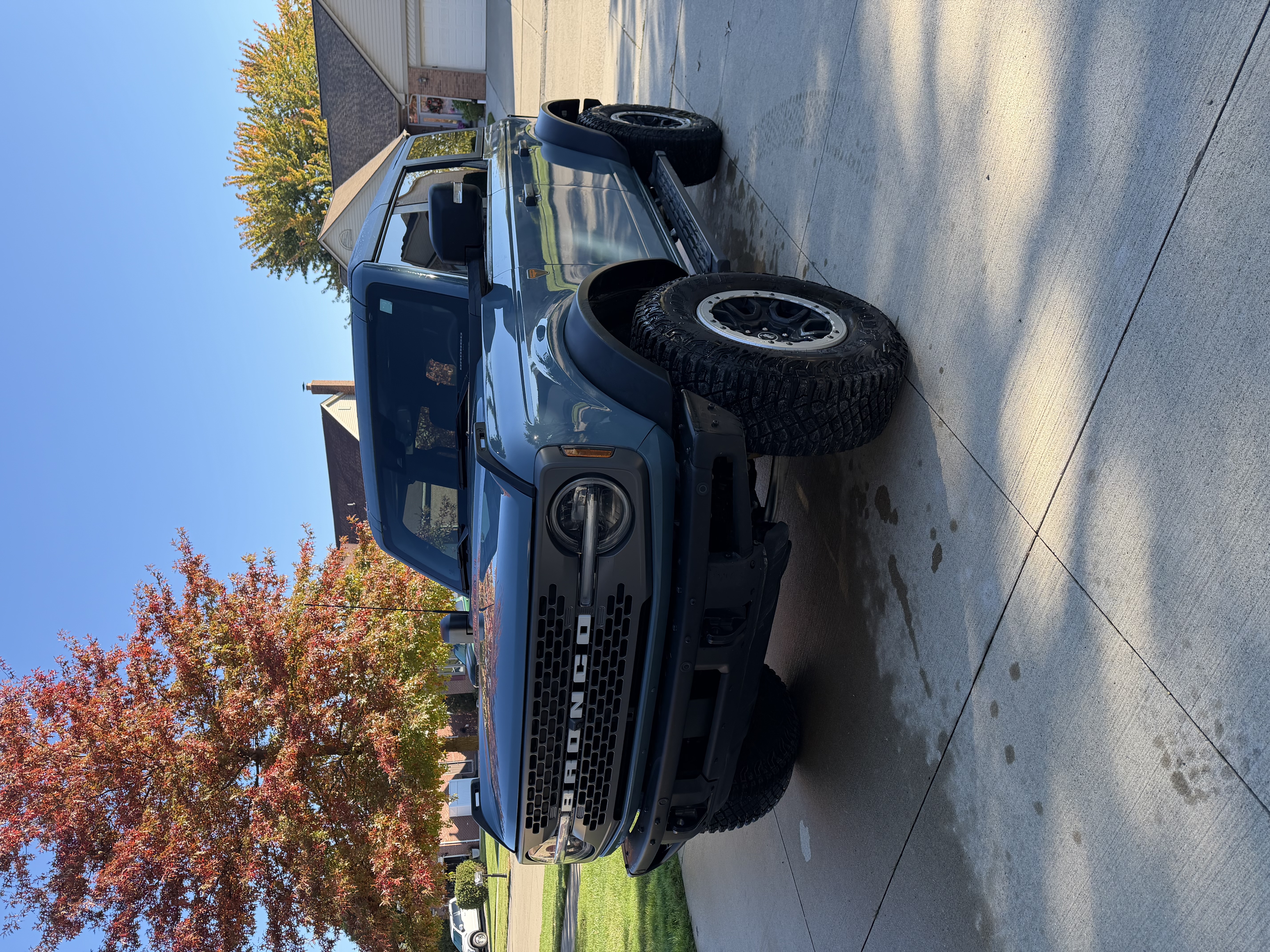 Used 2023 Ford Bronco Badlands w/ Sasquatch Package AWD/4WD image 4