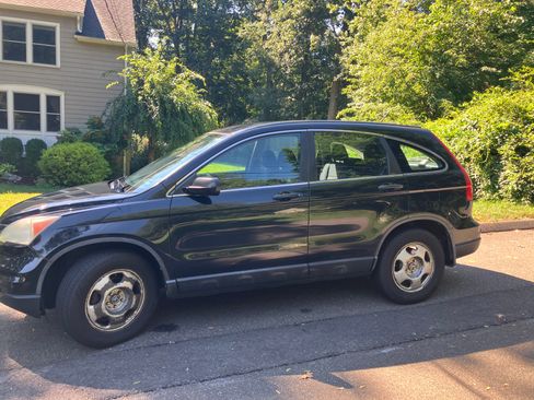 Used 2010 Honda CR-V LX image 1