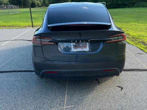 Used 2021 Tesla Model X Long Range AWD/4WD image 5