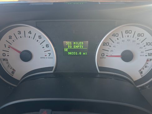 Used 2010 Ford Explorer Sport Trac Limited image 1