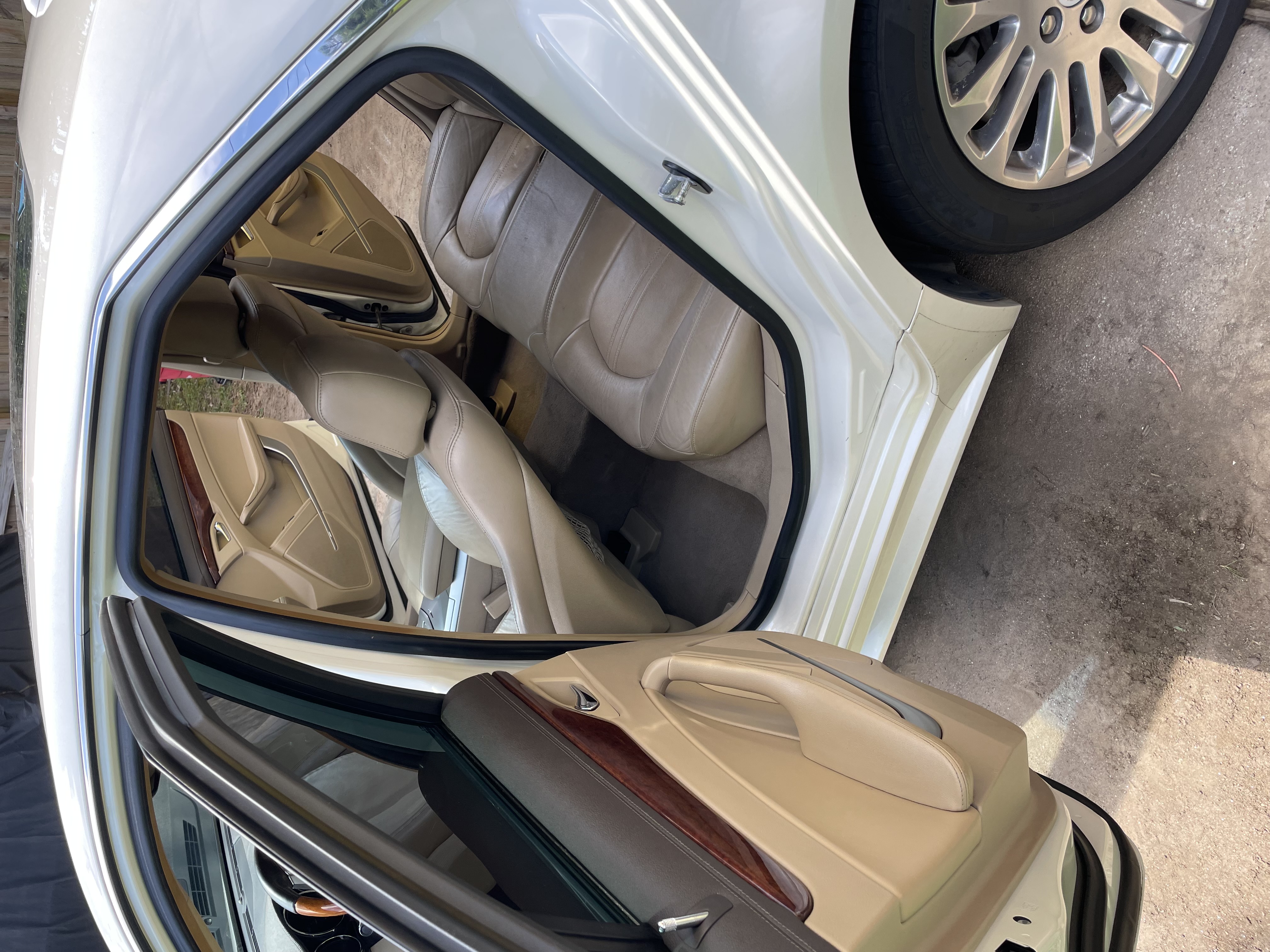 Used 2011 Cadillac CTS Premium RWD image 6