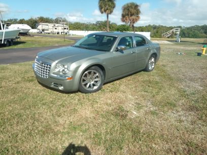 Used 2006 Chrysler 300 C w/ Navigation & Sound Group II