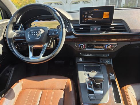 Used 2018 Audi Q5 2.0T Premium Plus w/ Premium Plus Package image 14