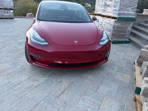 Used 2019 Tesla Model 3 Long Range image 4
