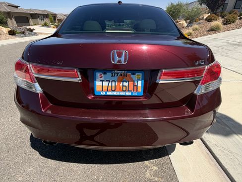 Used 2011 Honda Accord EX-L image 14