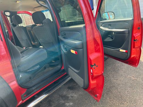 Used 2003 Chevrolet Avalanche 4x4 image 15