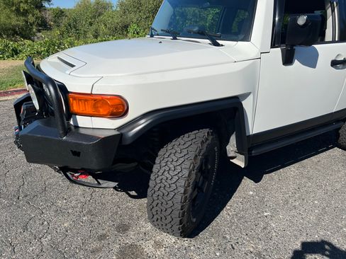 Used 2008 Toyota FJ Cruiser 4WD image 19
