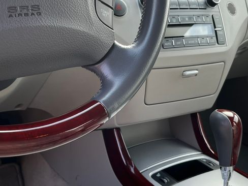 Used 2006 Hyundai Azera Limited image 8