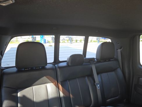Used 2014 Ford F150 FX4 w/ Equipment Group 402A Luxury AWD/4WD image 16