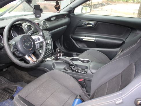 Used 2015 Ford Mustang Coupe image 11