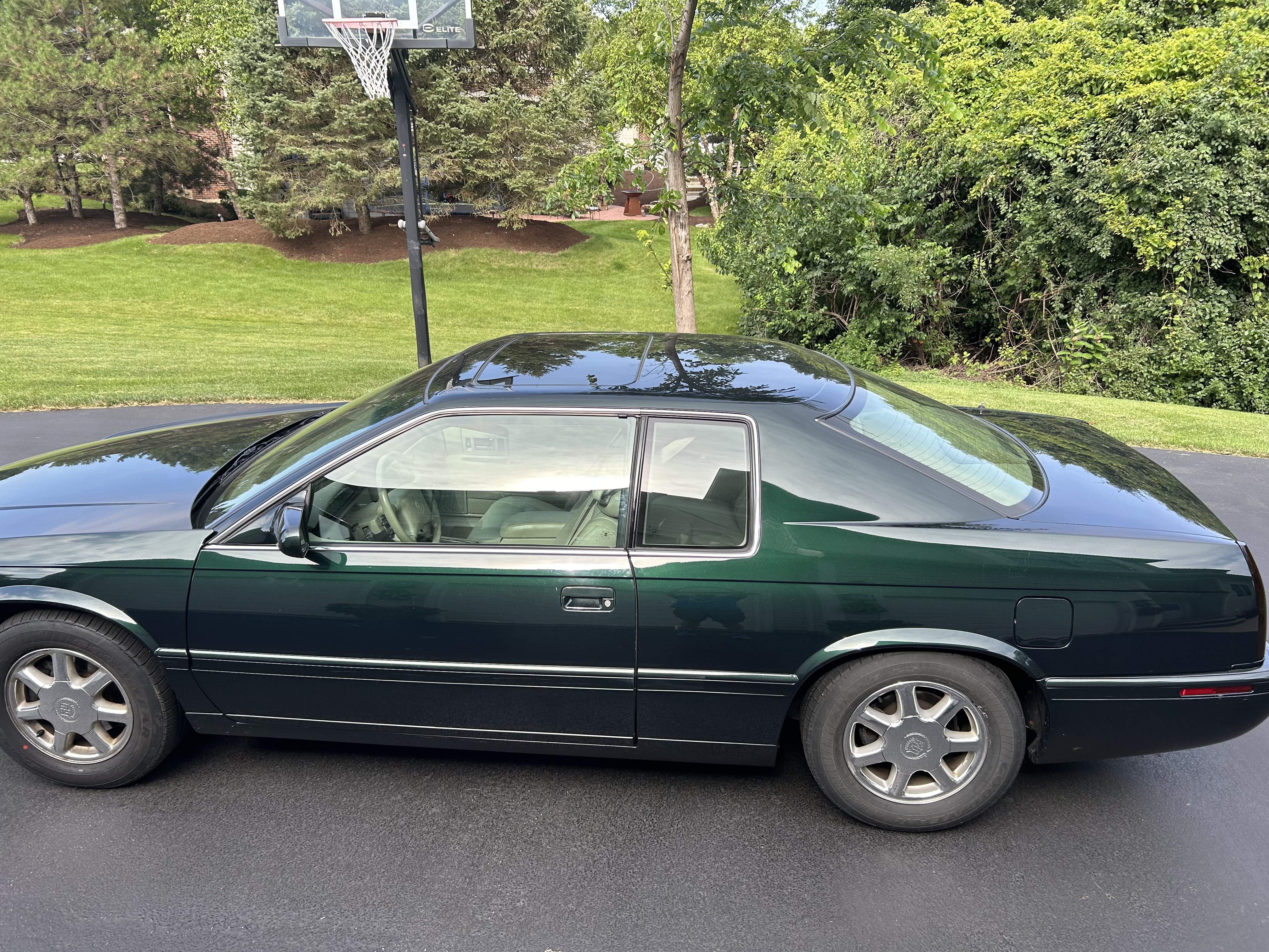 Used 2000 Cadillac Eldorado Touring FWD image 4