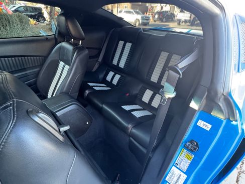 Used 2010 Ford Mustang Shelby GT500 image 10