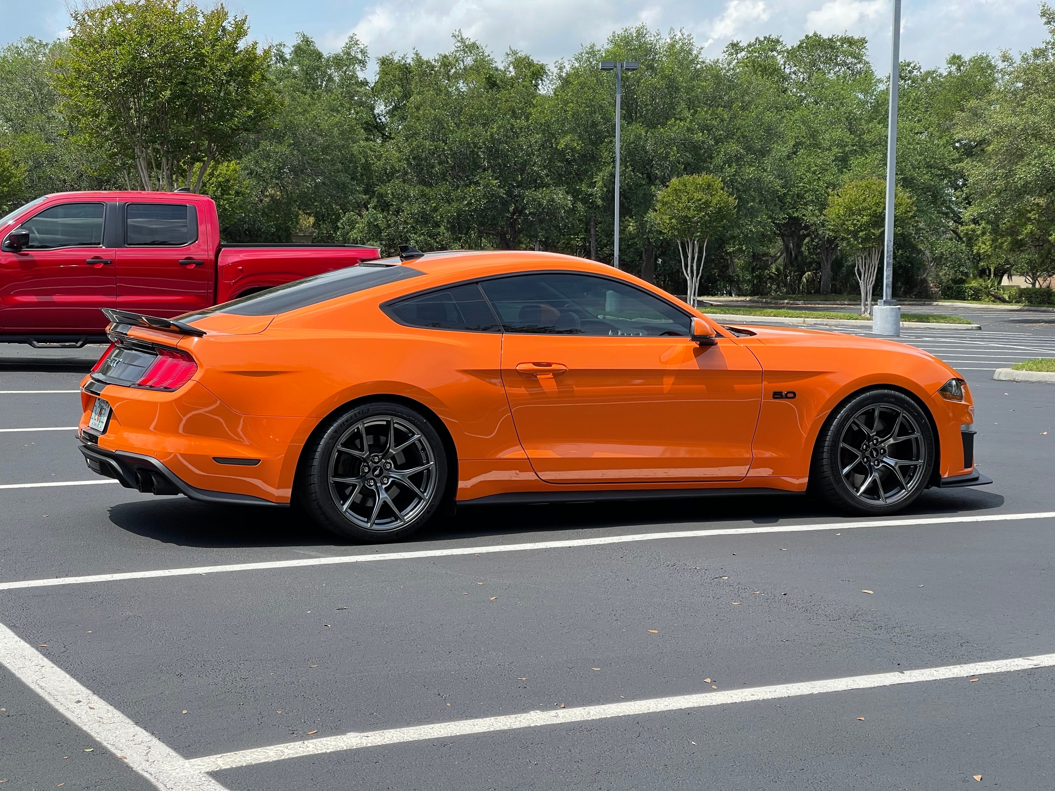 Used 2020 Ford Mustang GT Premium w/ Performance Package - Level 2 RWD image 4