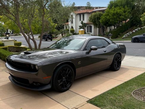 Used 2020 Dodge Challenger R/T Scat Pack w/ 1320 Plus Group image 1