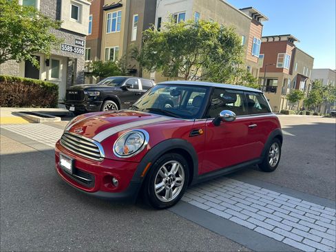 Used 2012 MINI Cooper Hardtop FWD image 1