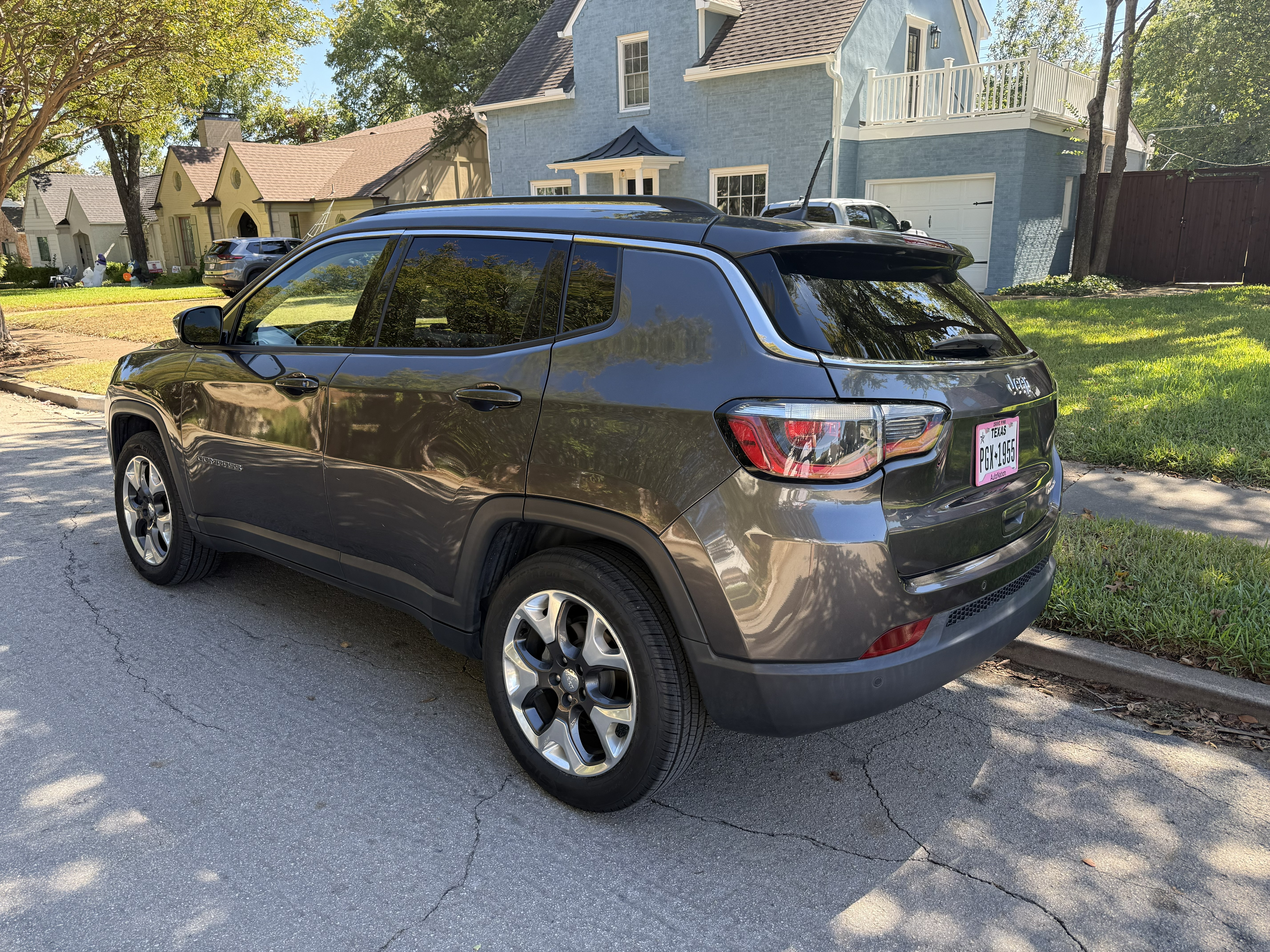 Used 2018 Jeep Compass Limited w/ Navigation Group FWD image 5