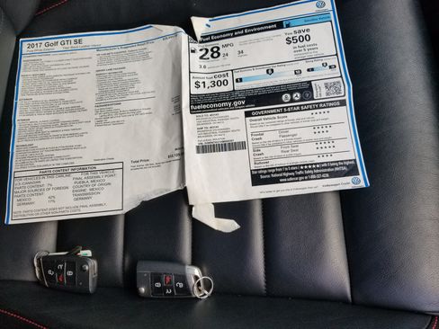 Used 2017 Volkswagen GTI SE image 16