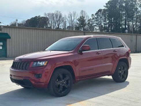 Used 2015 Jeep Grand Cherokee Altitude image 1