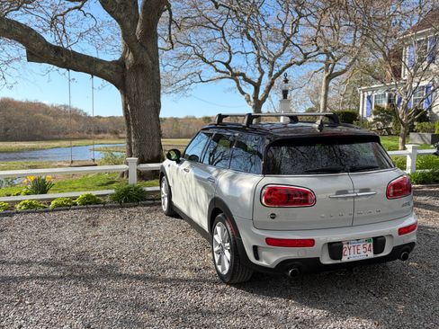 Used 2019 MINI Cooper Clubman S FWD image 9