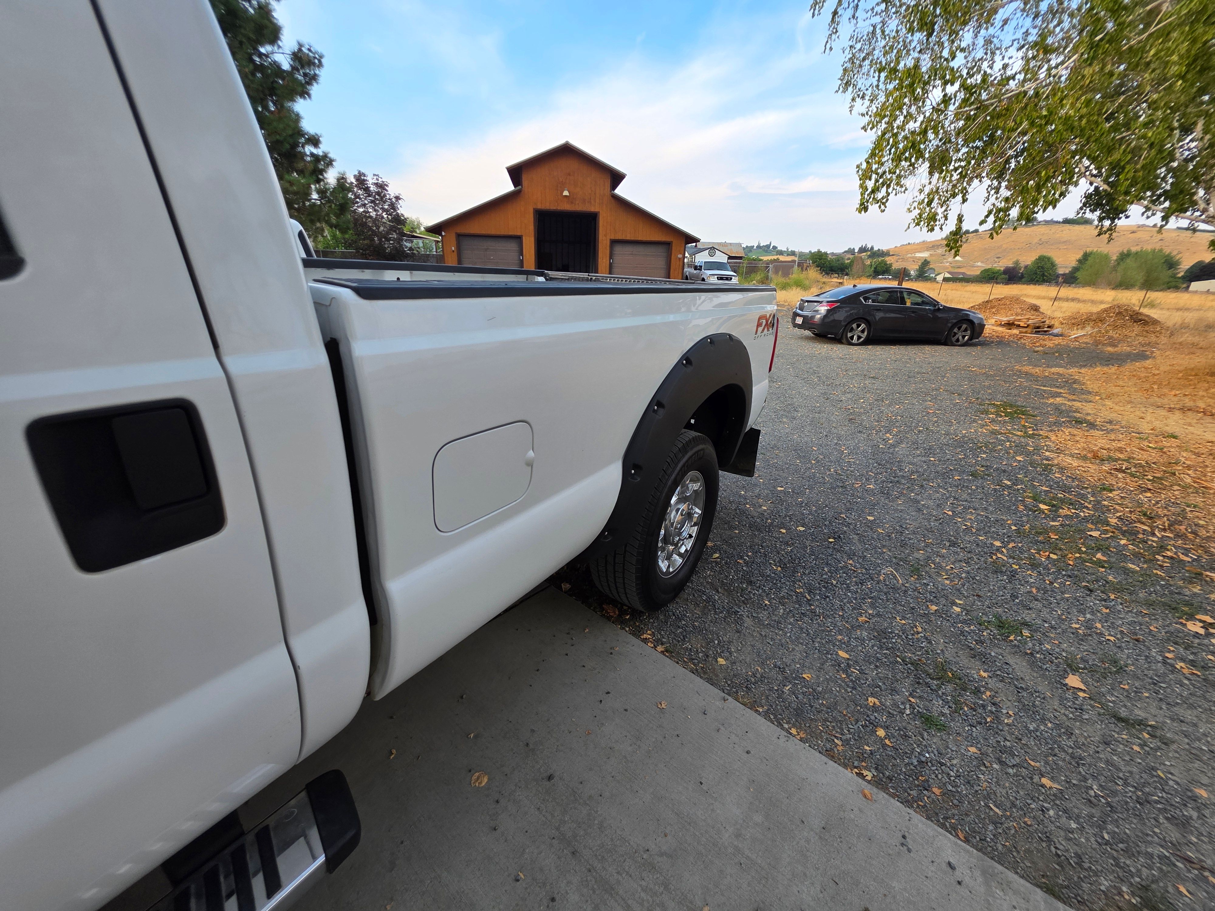 Used 2012 Ford F350 XLT w/ XLT Premium Pkg AWD/4WD image 11
