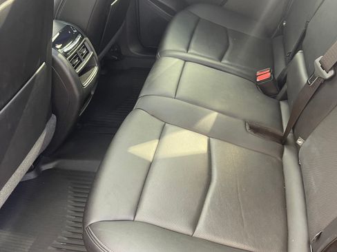 Used 2021 Cadillac XT5 Premium Luxury image 15