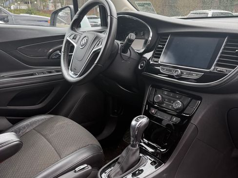 Used 2017 Buick Encore Preferred image 10