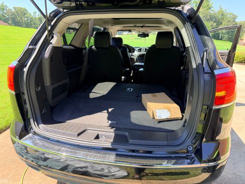 Used 2014 Buick Enclave Leather FWD image 12
