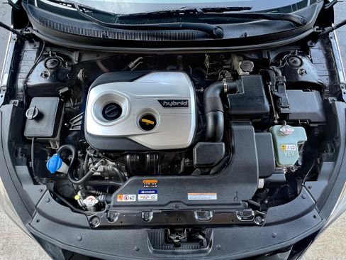 Used 2016 Hyundai Sonata Plug-In Hybrid image 24