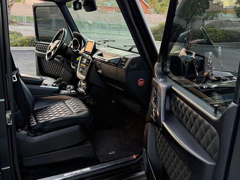 Used 2014 Mercedes-Benz G 63 AMG 4MATIC image 17
