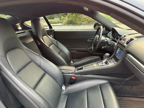 Used 2014 Porsche Cayman S image 9