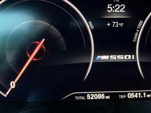 Used 2019 BMW M550i xDrive w/ Premium Package 2 image 9