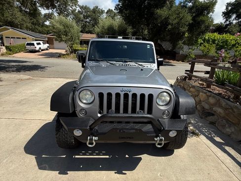 Used 2014 Jeep Wrangler Unlimited Sport w/ Quick Order Package 24S AWD/4WD image 4