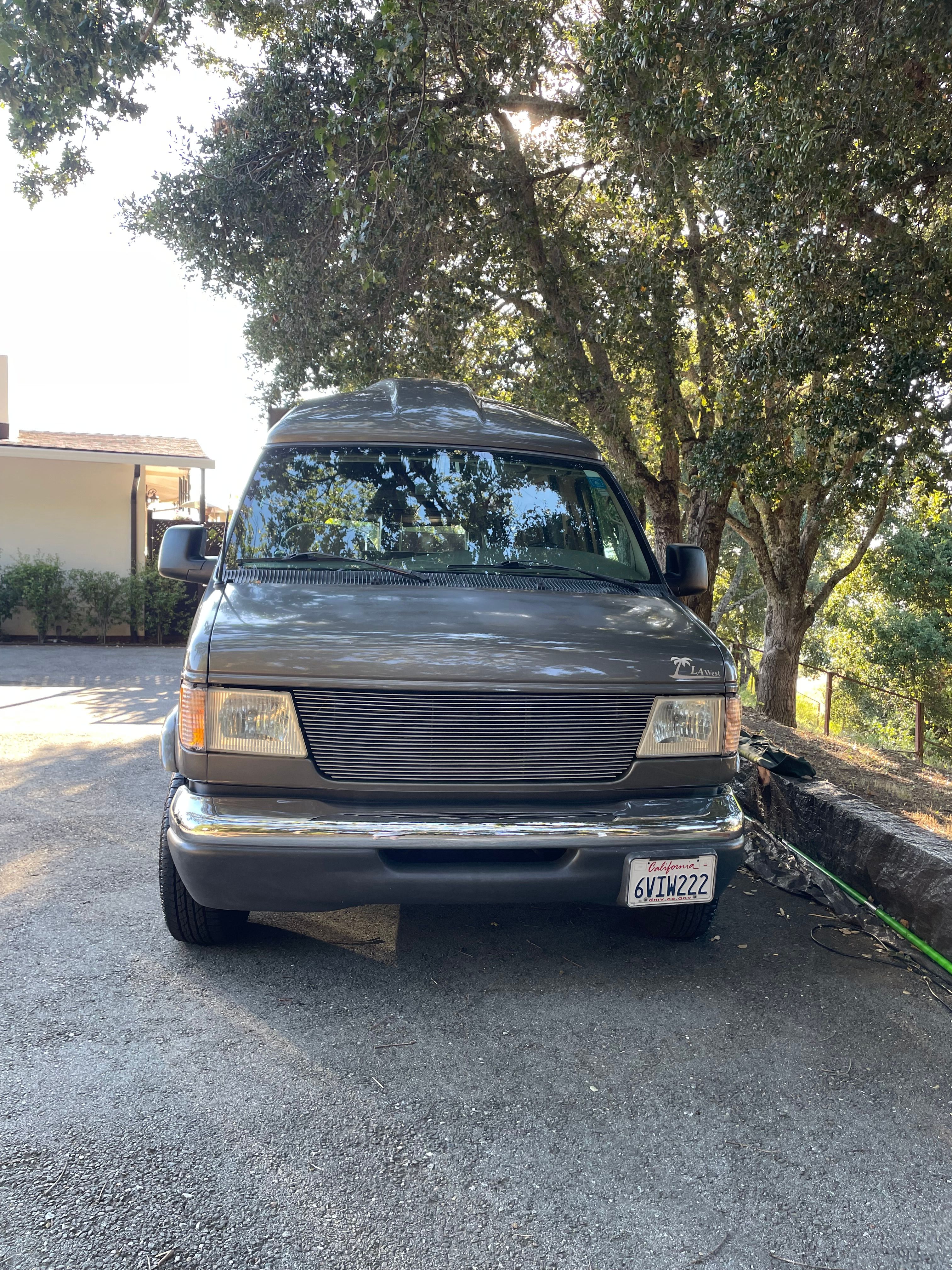 Used 2003 Ford E-150 and Econoline 150 RWD image 6