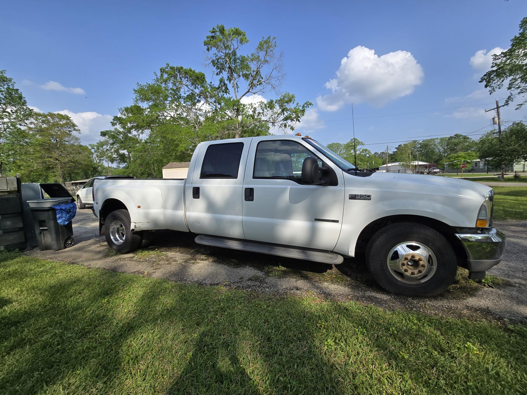 Used 2003 Ford F350 Lariat RWD image 5